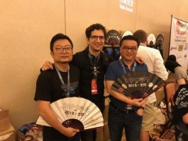 Helloword聊天翻译好用吗